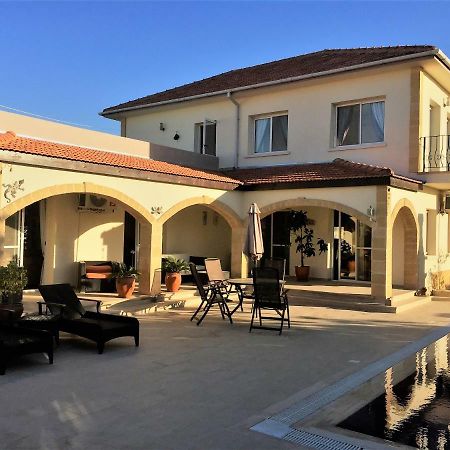 Casa Santos Kyrenia Villa ไคริเนีย ภายนอก รูปภาพ