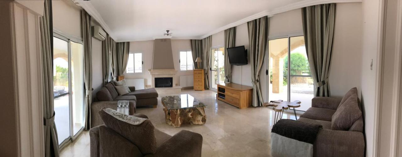 Casa Santos Kyrenia Villa ไคริเนีย ภายนอก รูปภาพ