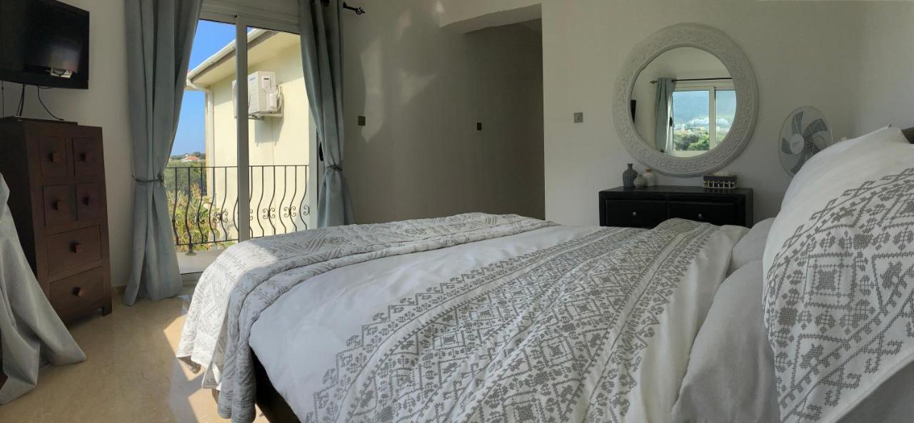 Casa Santos Kyrenia Villa ไคริเนีย ภายนอก รูปภาพ