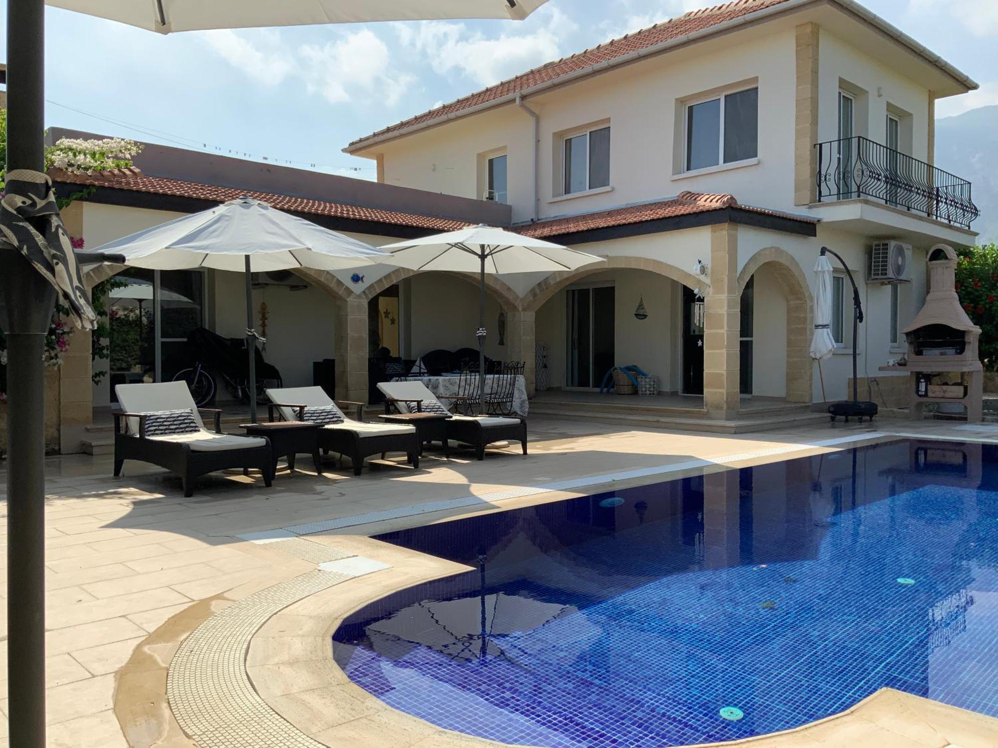 Casa Santos Kyrenia Villa ไคริเนีย ภายนอก รูปภาพ